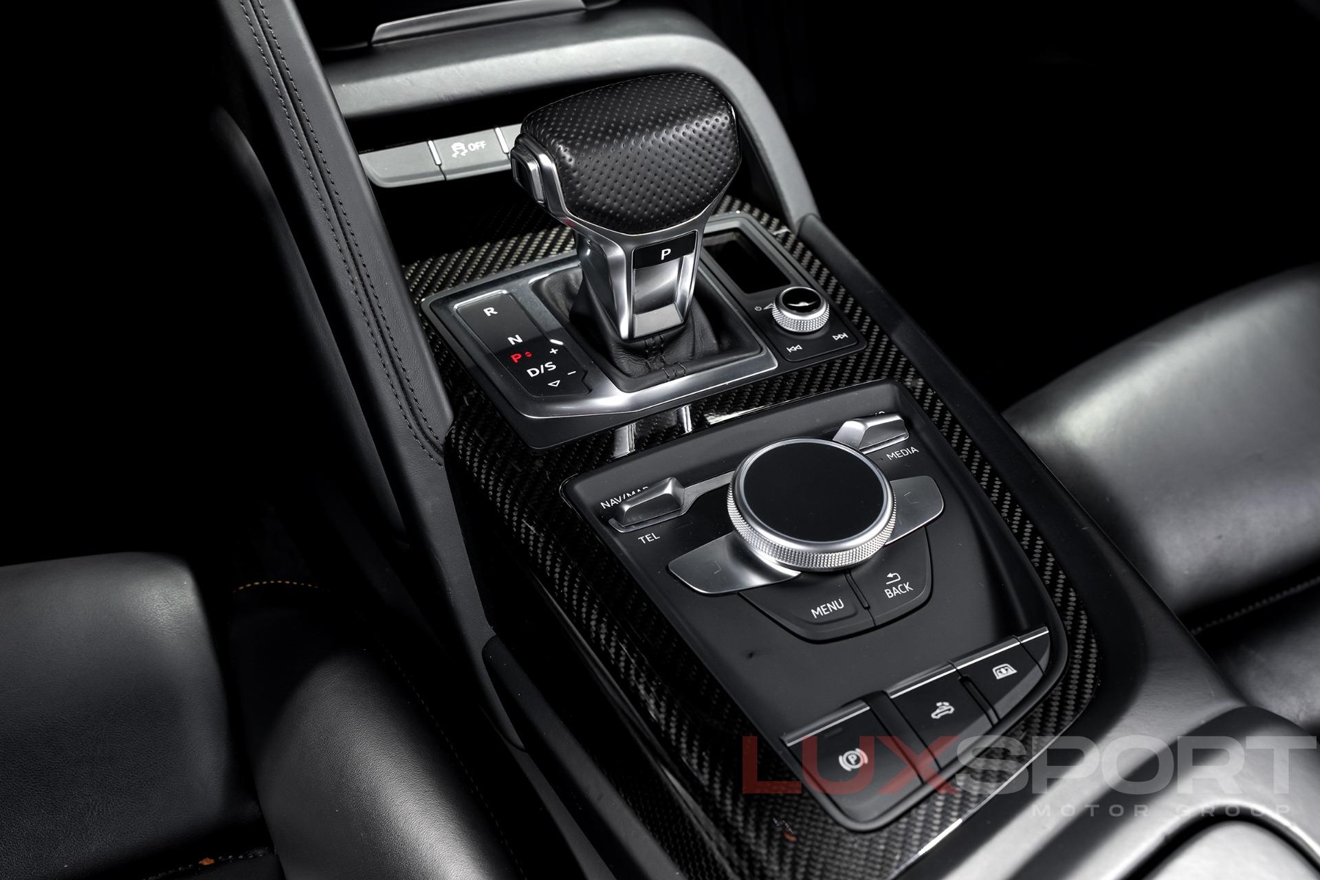 Used 2017 Audi R8 5.2 quattro V10 Spyder | Woodbury, NY