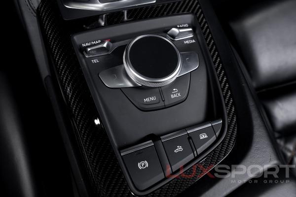 Used 2017 Audi R8 5.2 quattro V10 Spyder | Woodbury, NY