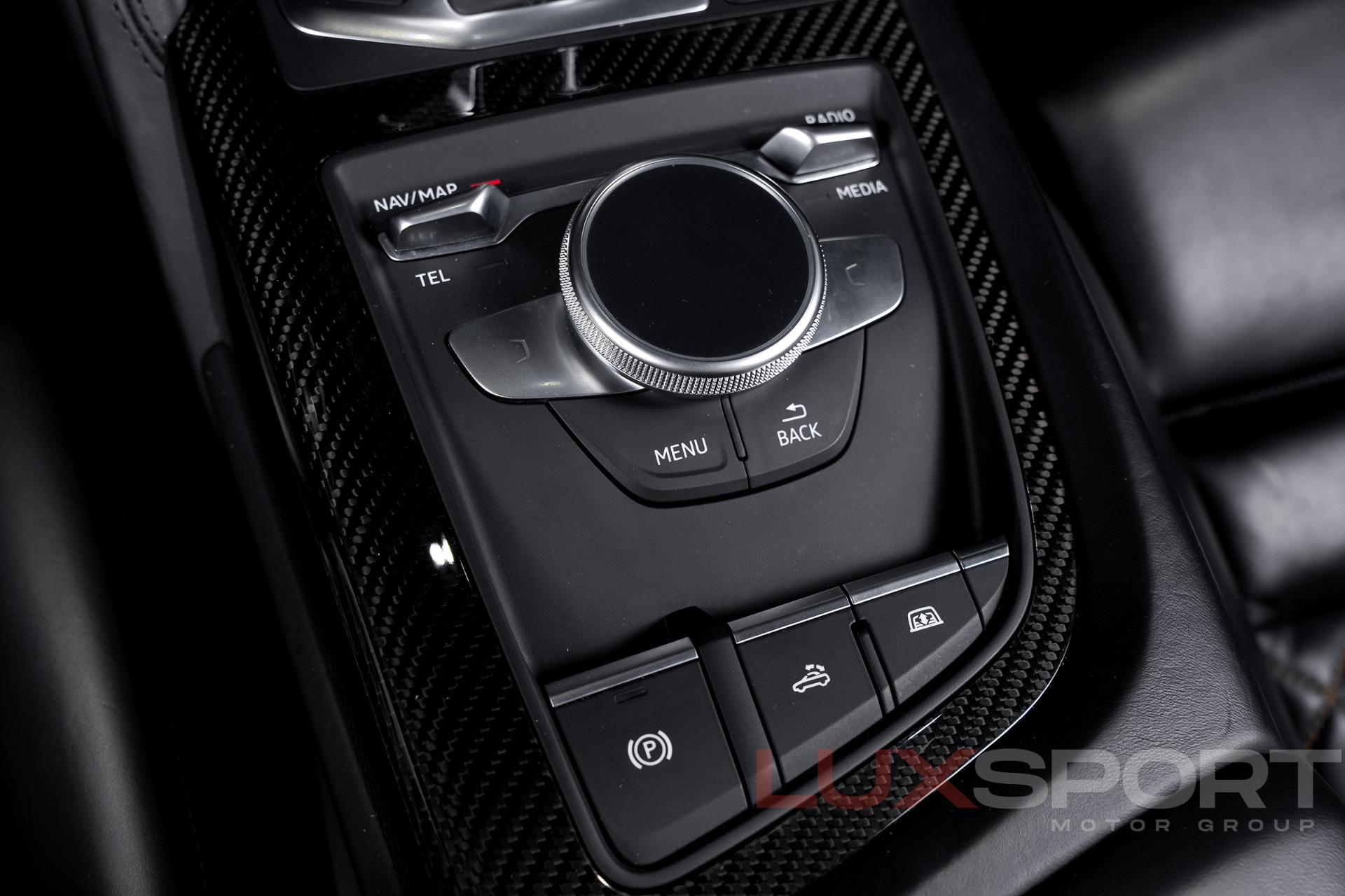 Used 2017 Audi R8 5.2 quattro V10 Spyder | Woodbury, NY