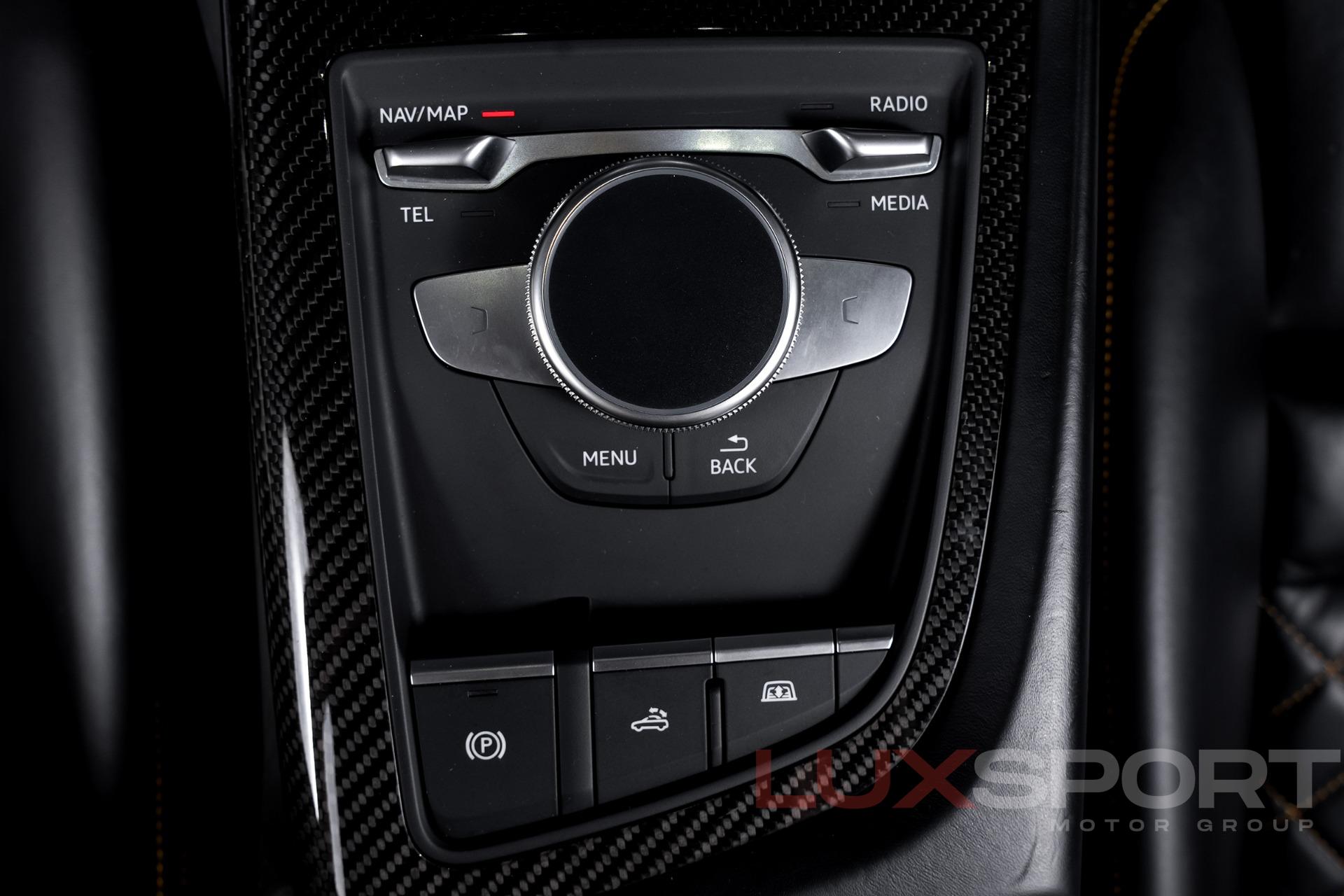 Used 2017 Audi R8 5.2 quattro V10 Spyder | Woodbury, NY