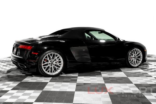 Used 2017 Audi R8 5.2 quattro V10 Spyder | Woodbury, NY