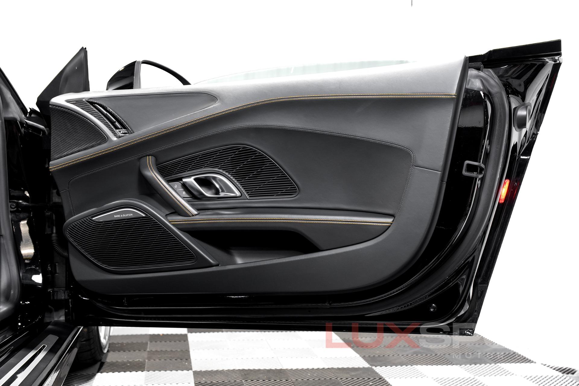 Used 2017 Audi R8 5.2 quattro V10 Spyder | Woodbury, NY
