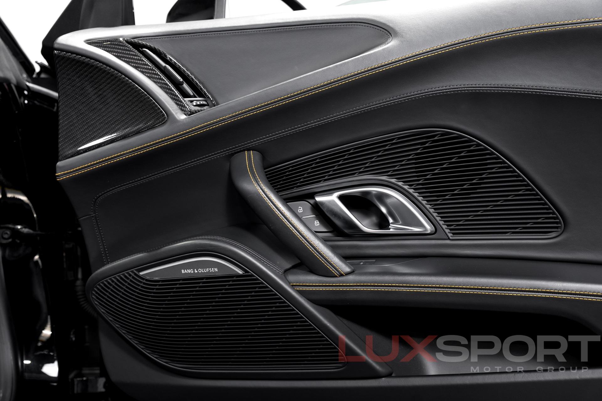 Used 2017 Audi R8 5.2 quattro V10 Spyder | Woodbury, NY