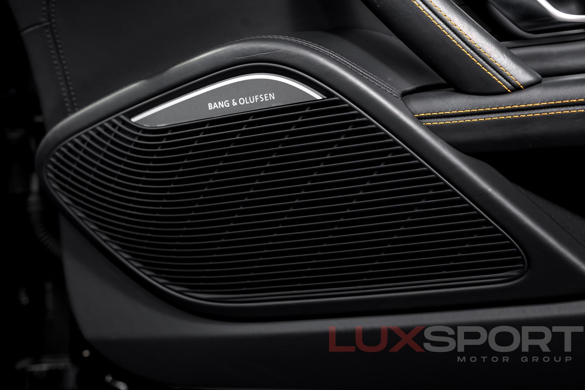 Used 2017 Audi R8 5.2 quattro V10 Spyder | Woodbury, NY