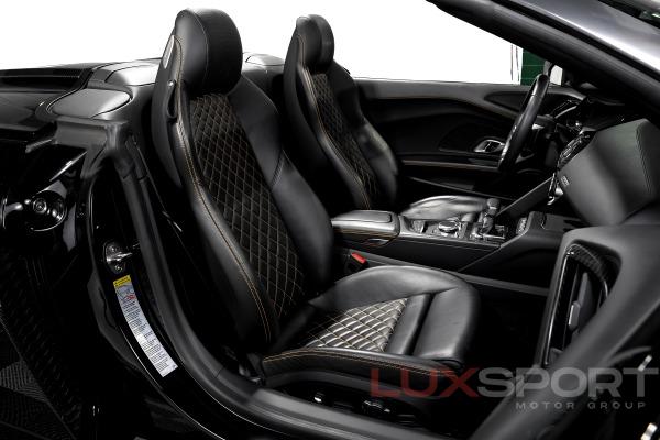 Used 2017 Audi R8 5.2 quattro V10 Spyder | Woodbury, NY