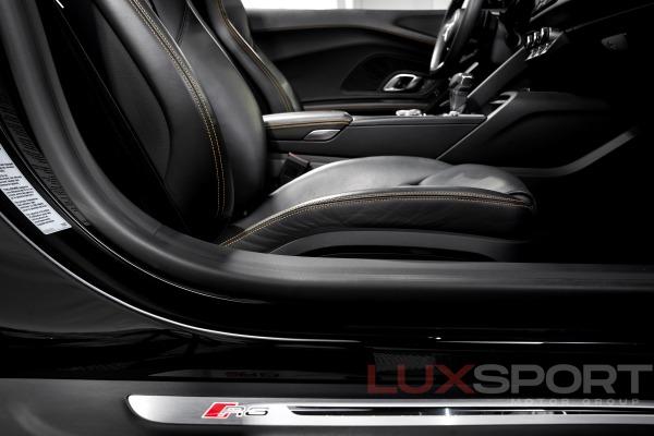 Used 2017 Audi R8 5.2 quattro V10 Spyder | Woodbury, NY
