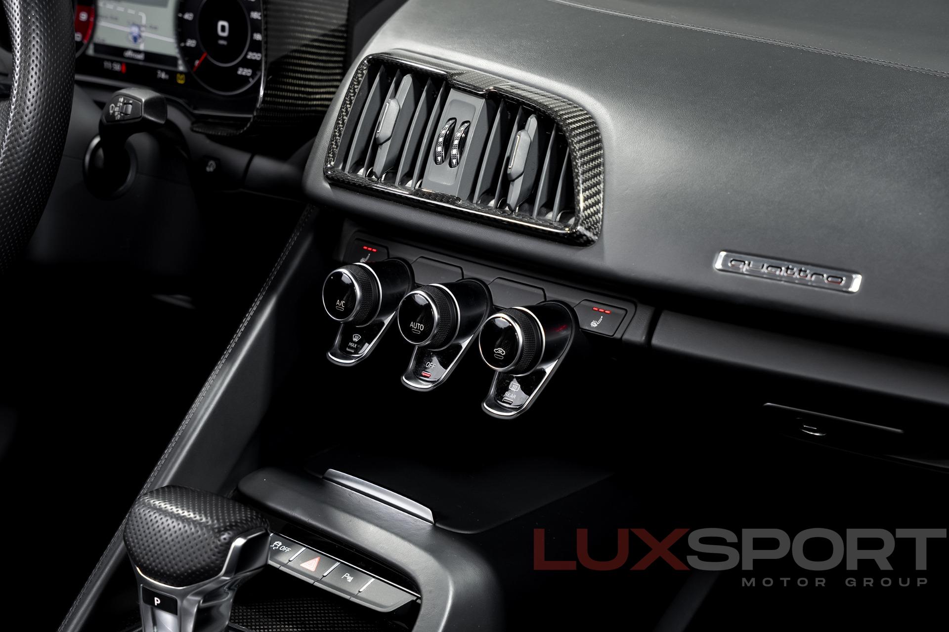 Used 2017 Audi R8 5.2 quattro V10 Spyder | Woodbury, NY
