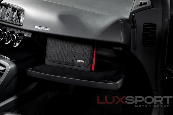 Used 2017 Audi R8 5.2 quattro V10 Spyder | Woodbury, NY