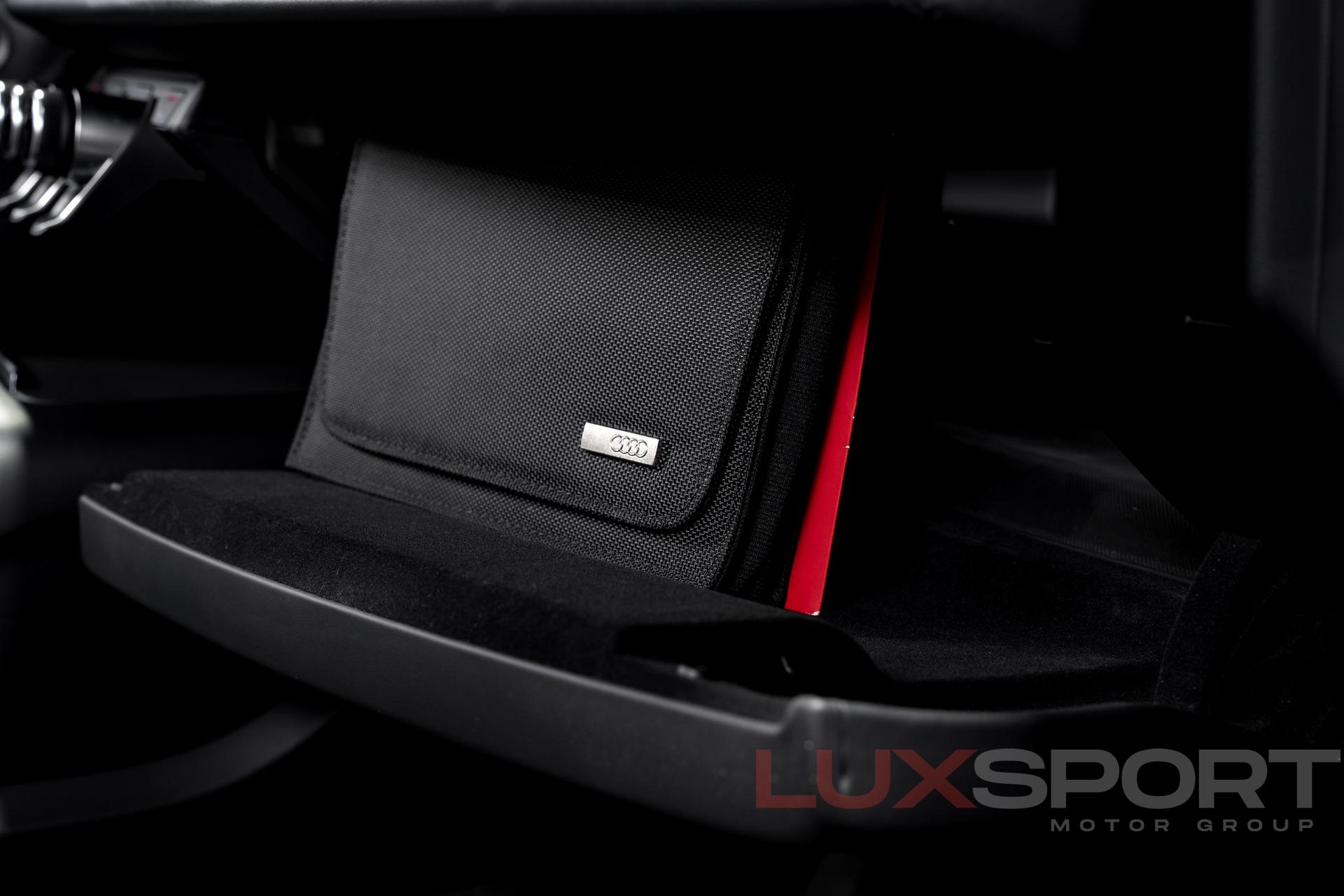 Used 2017 Audi R8 5.2 quattro V10 Spyder | Woodbury, NY