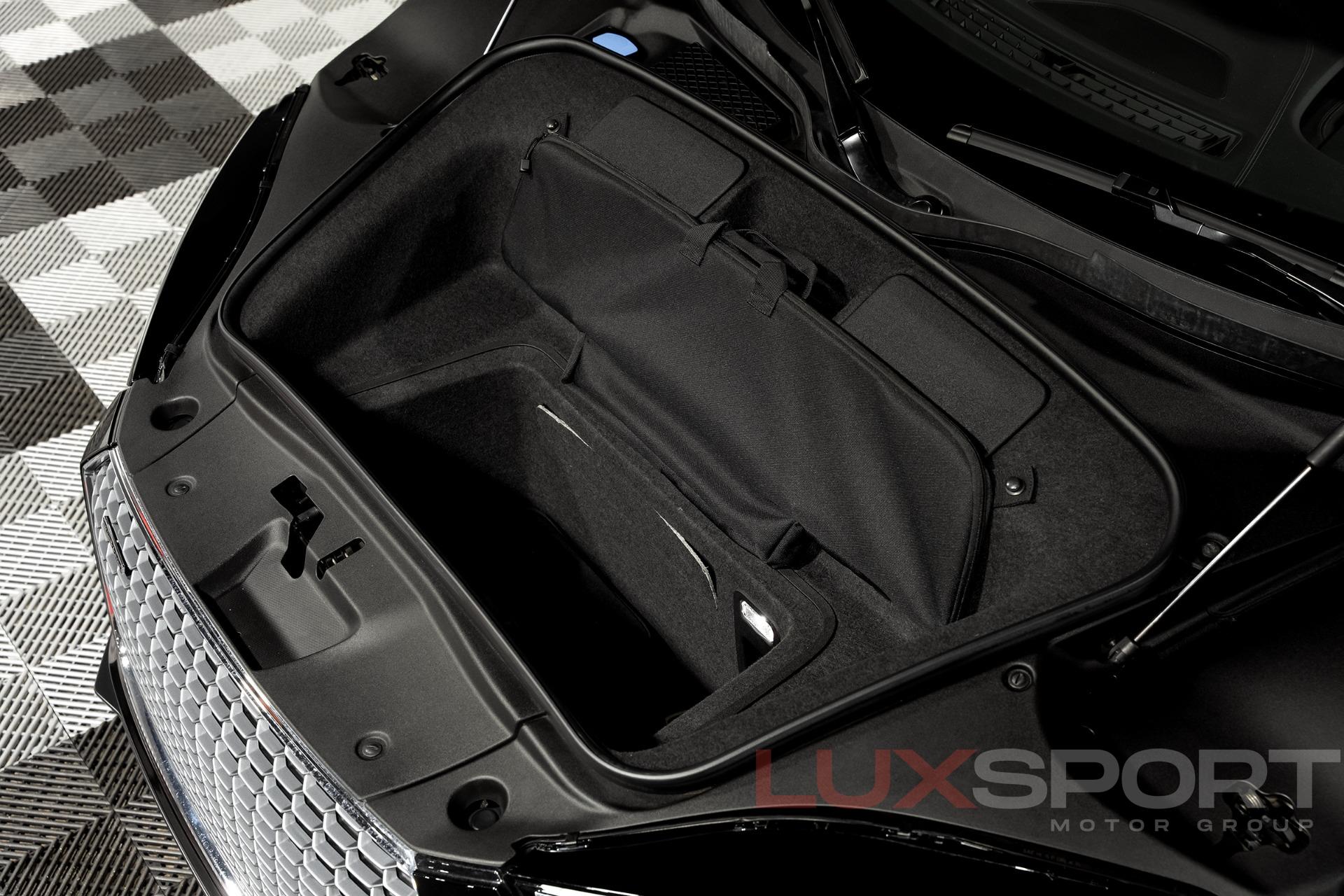 Used 2017 Audi R8 5.2 quattro V10 Spyder | Woodbury, NY