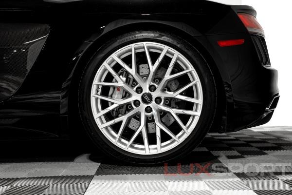 Used 2017 Audi R8 5.2 quattro V10 Spyder | Woodbury, NY