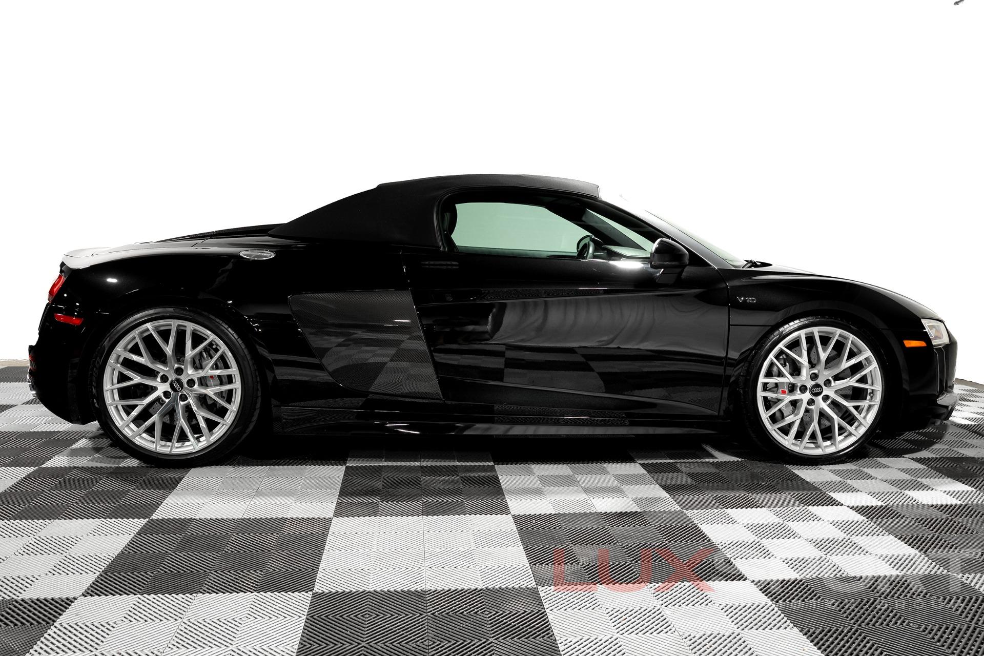 Used 2017 Audi R8 5.2 quattro V10 Spyder | Woodbury, NY