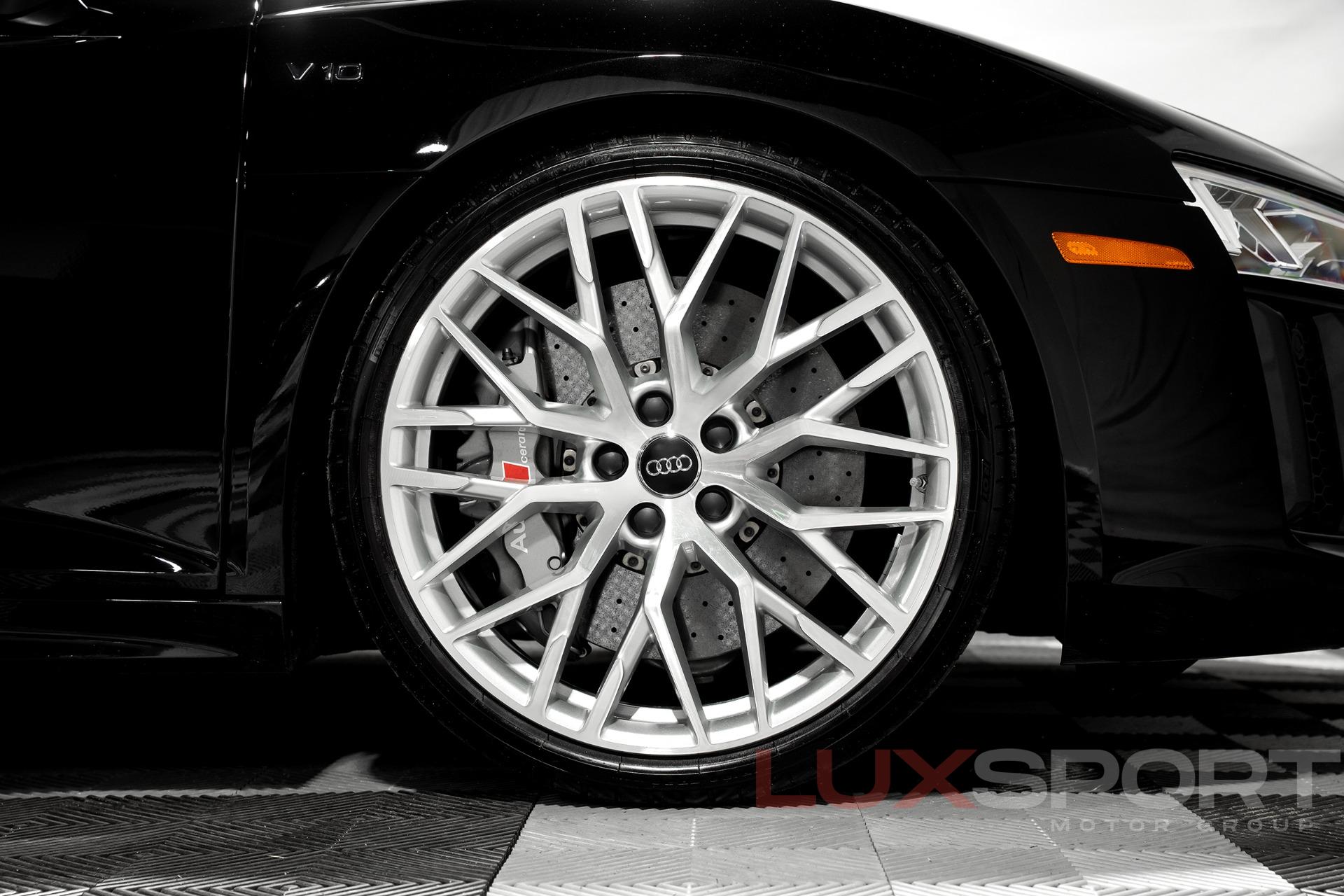 Used 2017 Audi R8 5.2 quattro V10 Spyder | Woodbury, NY